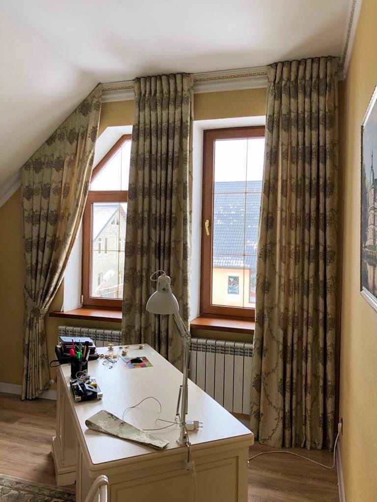 Шторы для мансардных окон